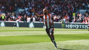 Arsenal target Bryan Mbeumo celebrating a goal