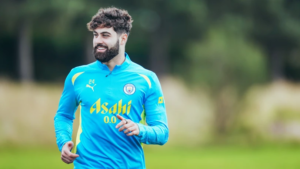 Manchester City defender Josko Gvardiol warming up