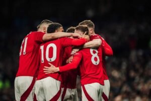 Nottingham Forest players celebrating their win over Spurs at the Tottenham Hotspur sadium