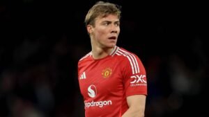 Hojlund Committed to Manchester United Despite Exit Speculation