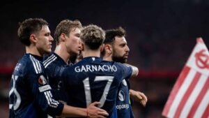 Bruno Fernandes and other Manchester United players celebrating a goal against Athletic Bilbao