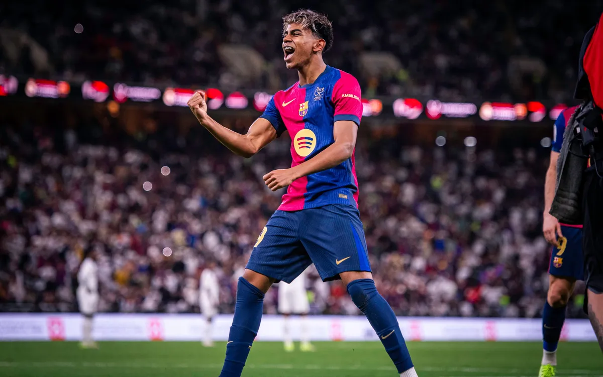 Lamine Yamal celebrating a goal for Barcelona