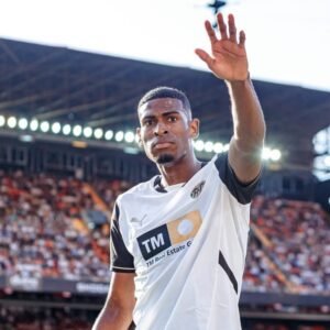 Arsenal in Advanced Talks To Sign Valencia Defender Cristhian Mosquera