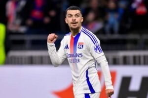 Tottenham Eyes Georges Mikautadze as Potential Signing