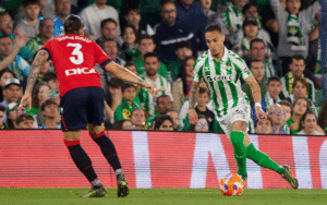 Antony in action for Real Betis