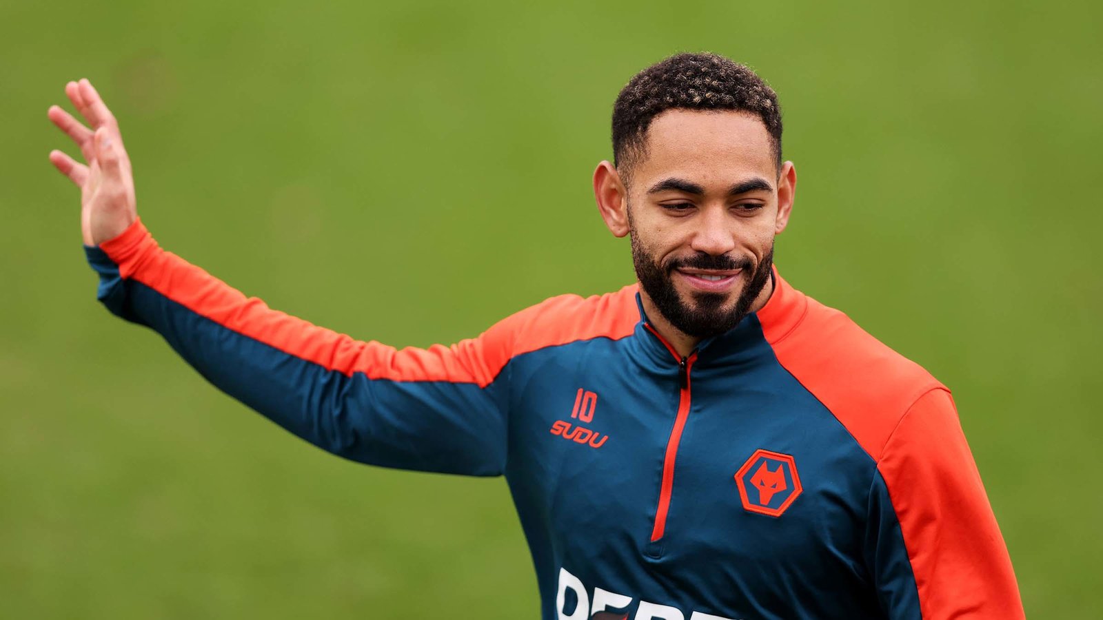 Matheus Cunha warming up for Wolves before a match
