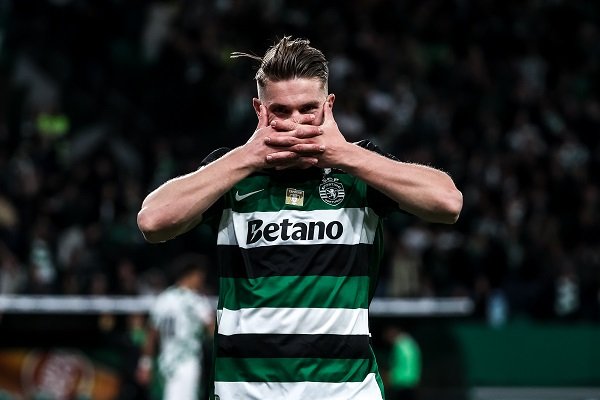 Viktor Gyokeres celebrating a goal for Sporting