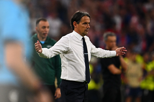 Inter Milan manager Simone Inzaghi standing on the sidelines during the Champions League final against PSG