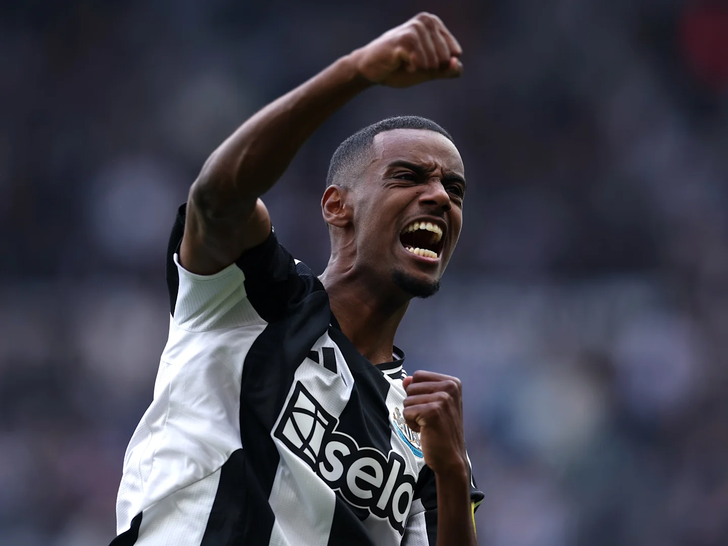 Alexander Isak celebrating a goal for Newcastle United