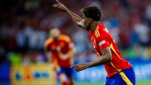 Lamine Yamal in action for Spain