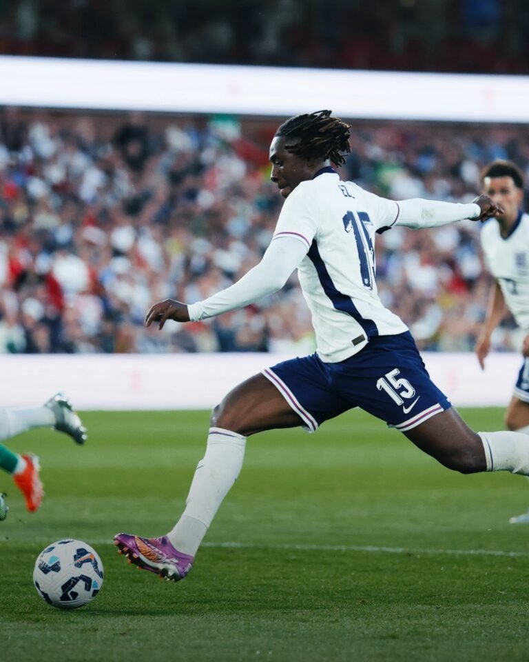 White and Barnes Called Up as Injuries Hit England Squad