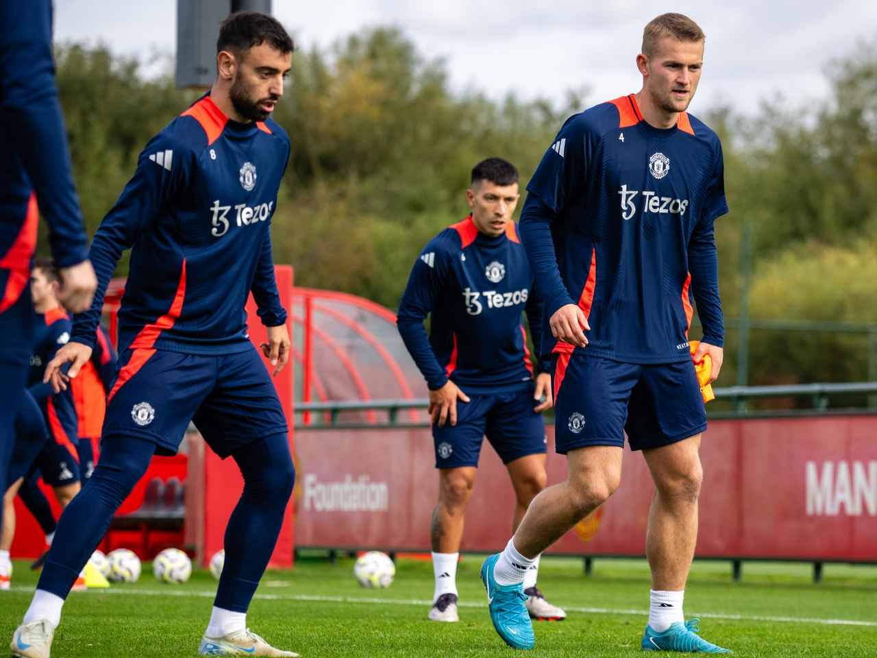 Manchester United players training at Carrington