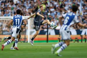 Dean Huijsen controlling the ball in Real Madrid match against Real Sociedad