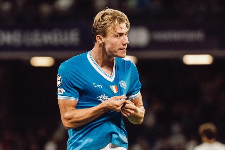 On-loan Manchester United forward Rasmus Hojlund in action for Napoli