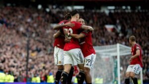 Manchester United players celebrating goal against Sunderland