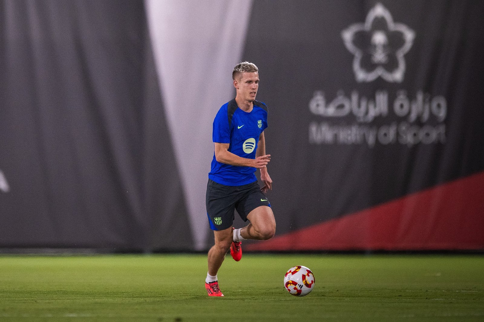Dani Olmo in training for Barcelona
