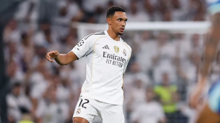 Trent Alexander-Arnold on the ball for Real Madrid