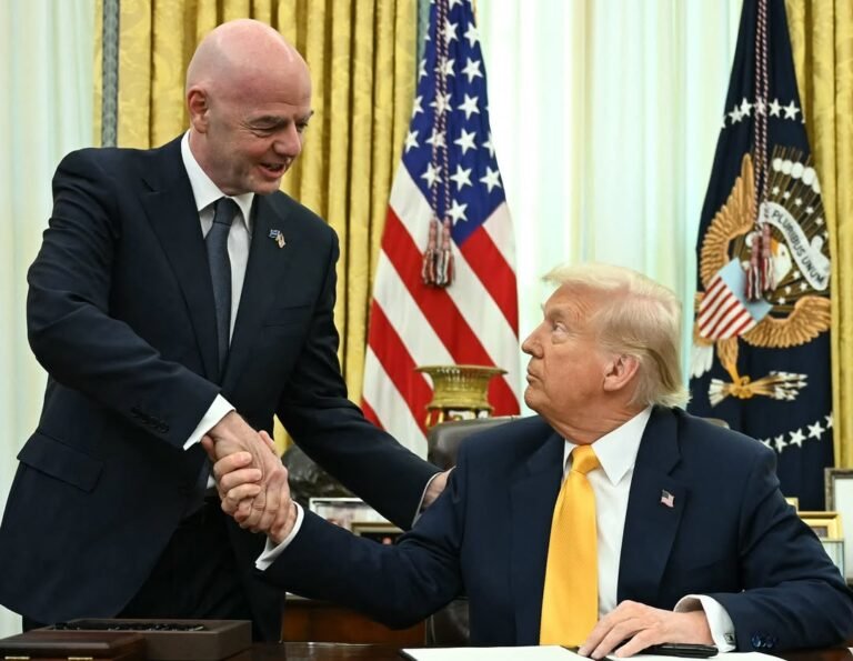 Fifa President Gianni Infantino and US President Donald Trump shaking hands in the Oval Office