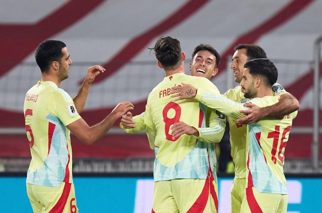 Spain team celebrating goal against Georgia