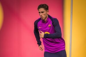 Barcelona midfielder Fermin Lopez jogging during training