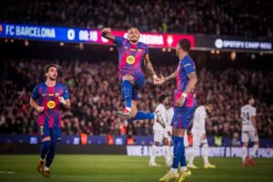 Raphinha celebrating goal for Barcelona