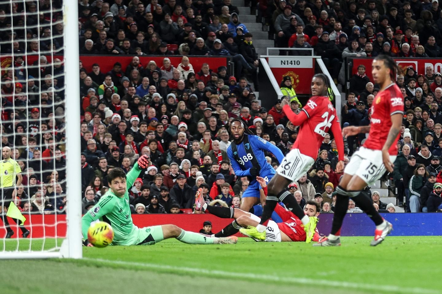Bournemouth forward Antoine Semenyo scoring a goal against Manchester United