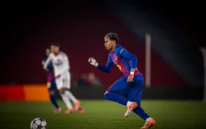 Lamine Yamal in action for Barcelona