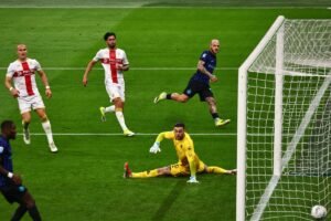 Inter Bounce Back From UCL Horror To Sink Genoa