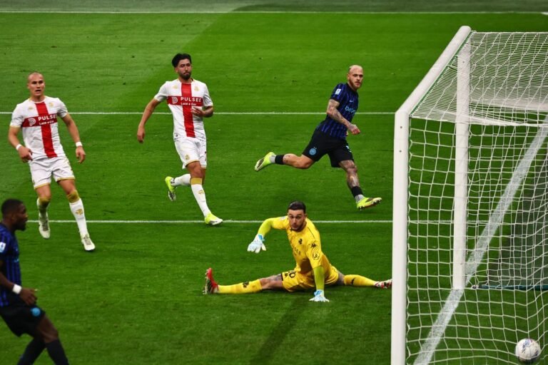 Inter Bounce Back From UCL Horror To Sink Genoa