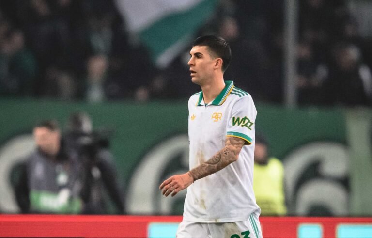 Roma Defender Gianluca Mancini Undergoes Surgery After Broken Nose