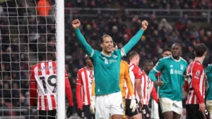 Van Dijk’s Header Breaks Sunderland Resistance to Earn Victory for Liverpool