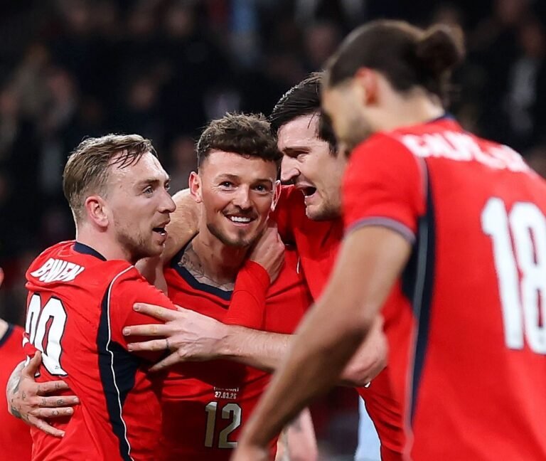 Tuchel Disappointed After England Fans Boo Ben White on Return