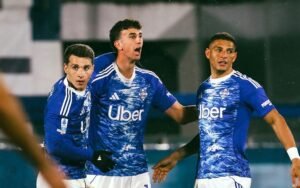 Como Come From Behind to Beat 10-Man Roma 