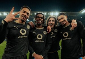 Dortmund Mount Second-Half Comeback Against Hamburg To Keep Bayern on Their Toes