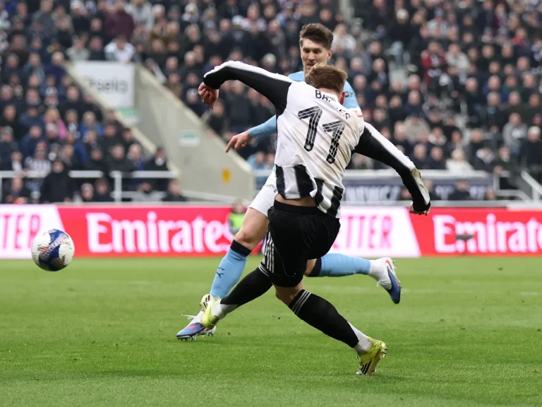 Howe Blames Newcastle Loss to Manchester City on Tough Calendar