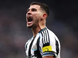 Manchester United target Bruno Guimaraes celebrating goal for Newcastle