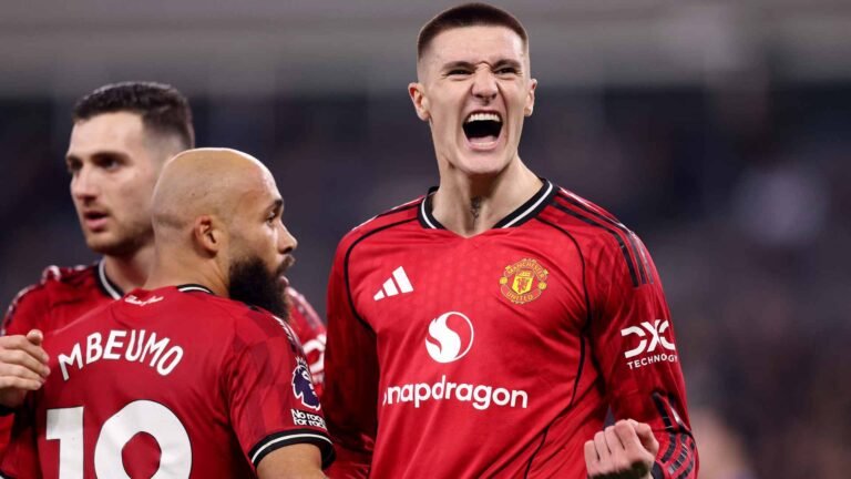 Benjamin Sesko and Bryan Mbeumo celebrating Manchester United goal at Old Trafford