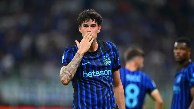 Alessandro Bastoni making kiss gesture for Inter Milan fans