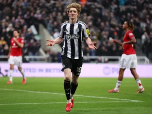 Anthony Gordon celebrating goal for Newcastle United