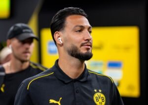 Bensebaini Out For The Season as Dortmund Receive New Injury News