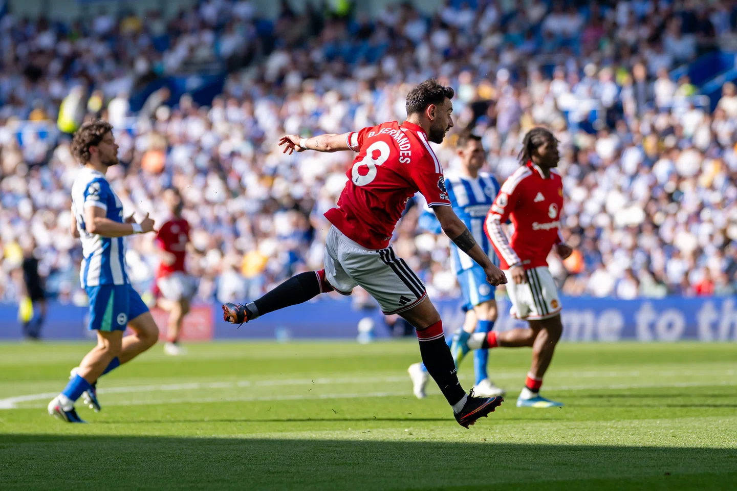 Bruno Fernandes scoring against Brighton