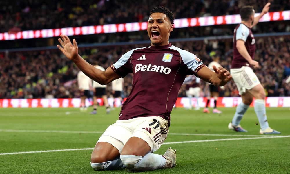 Ollie Waktins celebrating goal for Aston Villa against Liverpool