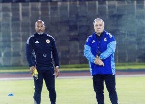 Curaçao manager Dick Advocaat supervising a training session