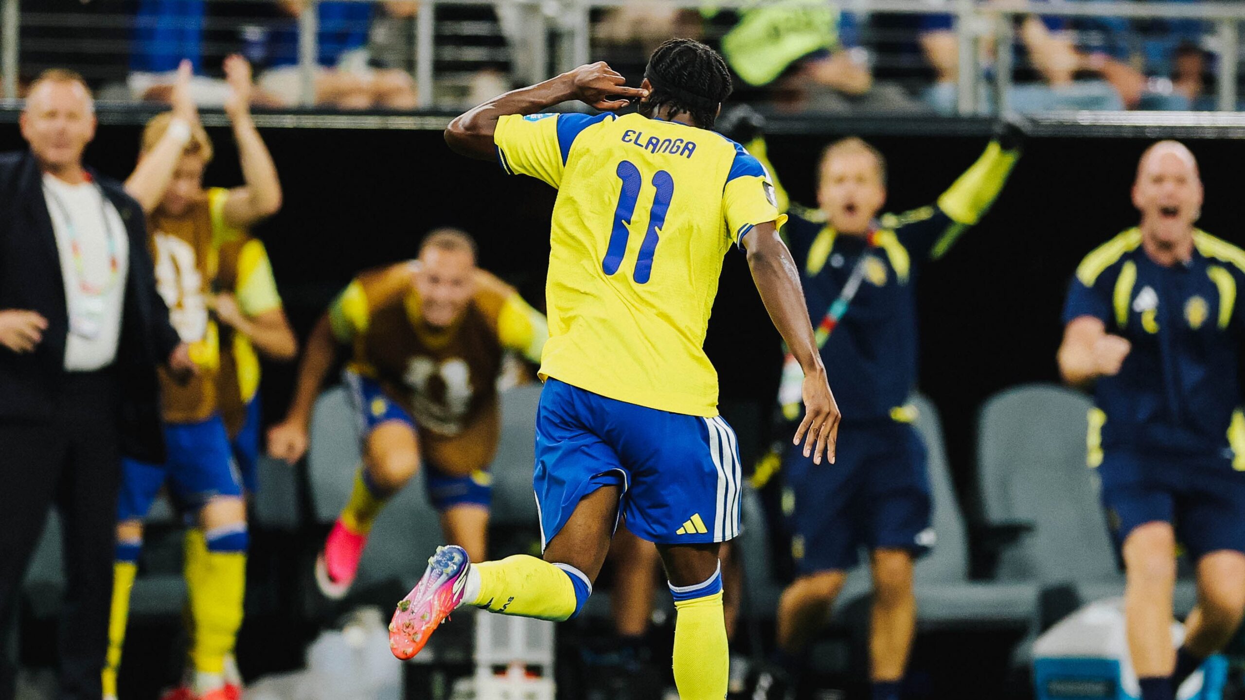 Anthony Elanga celebrating after goal for Sweden against Japan