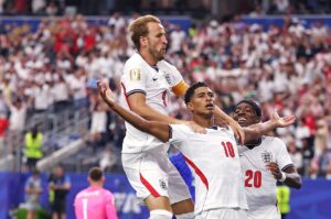 Harry Kane celebrating with Jude Bellingham and Noni Madueke after scoring for England against Croatia