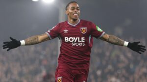 Crysencio Summerville celebrating goal for West Ham