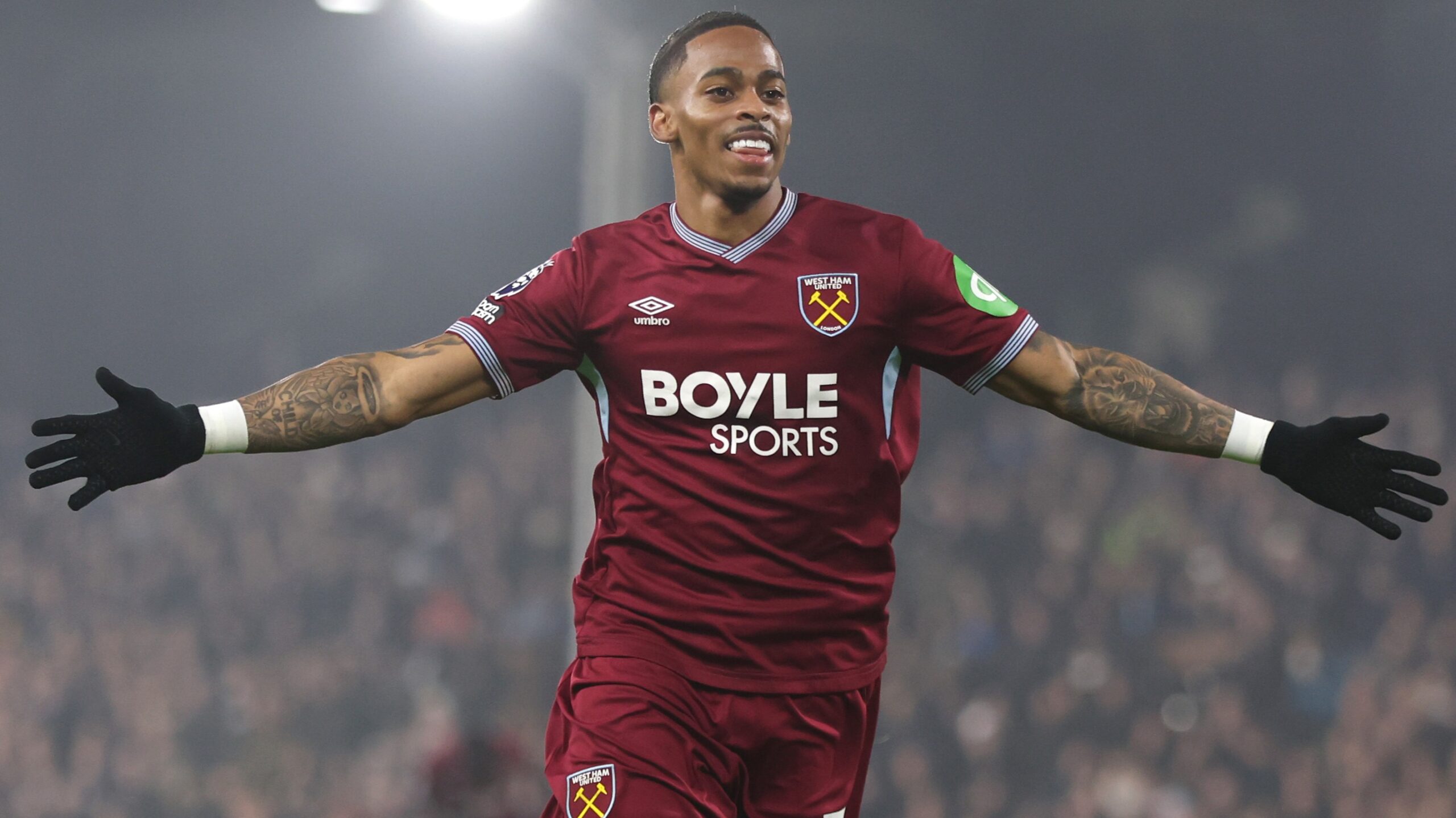 Crysencio Summerville celebrating goal for West Ham