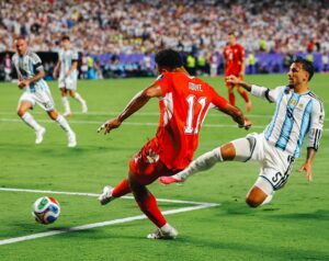 Switzerland's Dan Ndoye scoring the equaliser against Argentina