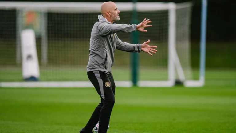 Manchester City coach Enzo Maresca directing a team training