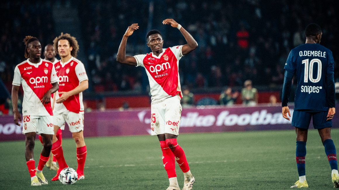 Lamine Camara acknowledging fans after game against Paris Saint-Germain